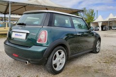 mini-cooper-mirella-auto-8